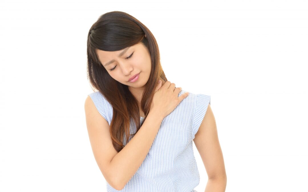 肩こりがひどいときはどうする？すぐにできる対処法と予防策とは？